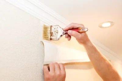 Pose de papier peint à Flottemanville — revêtements muraux et toiles de verre